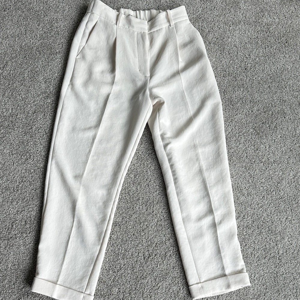 Womens Aritzia effortless Wilfred pants cropped